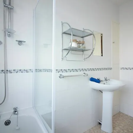 아파트 Brook House 셀비