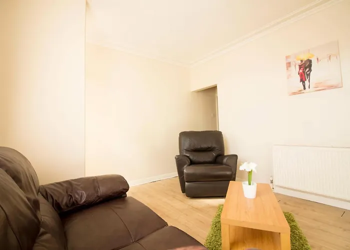 Brook House Apartamento Selby